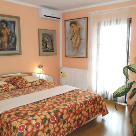 Charming Kestenovi Dvori- 1 Bedroom A4 Lägenhet *