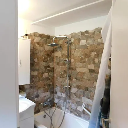 Charming Kestenovi Dvori- 1 Bedroom A4 Lägenhet *