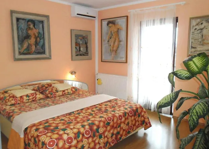 Charming Kestenovi Dvori- 1 Bedroom A4 Apartment *