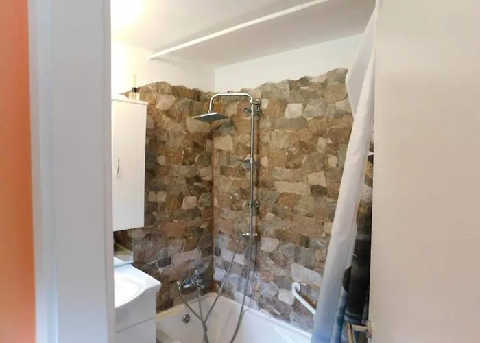 Charming Kestenovi Dvori- 1 Bedroom A4 Apartment *